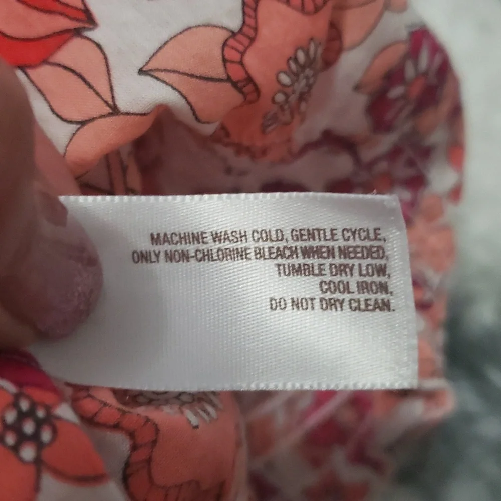 Old Navy Top - Picture 7 of 7